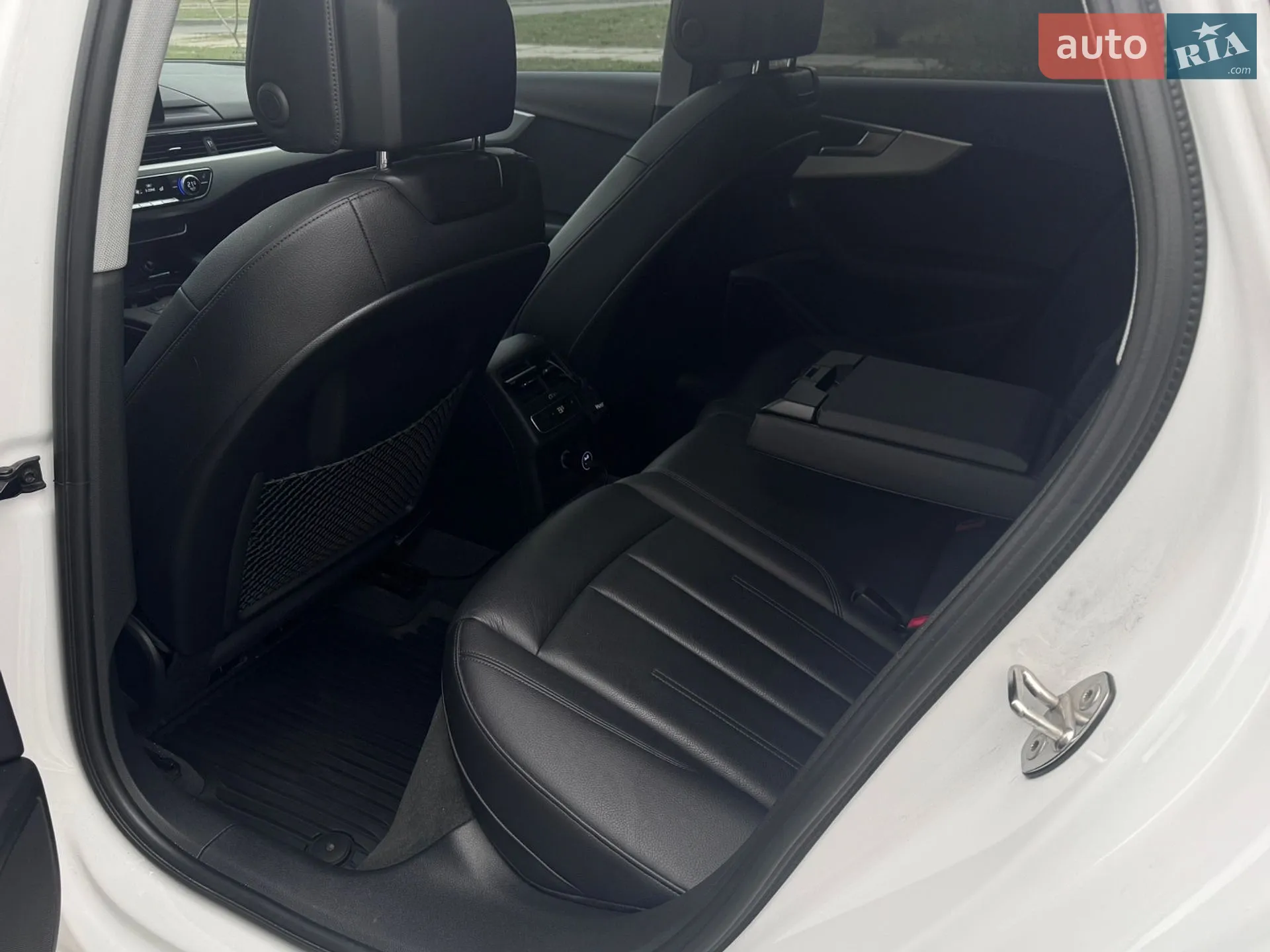 2017 Audi A4 - мініатюра 8