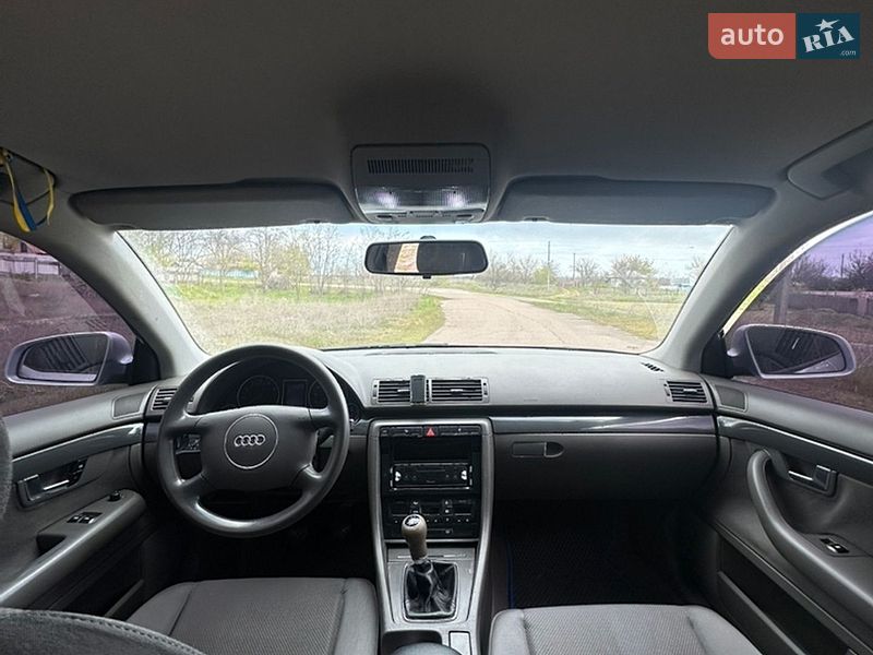 Седан Audi A4 2001 в Черкасах