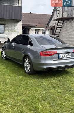 Седан Audi A4 2015 в Киеве