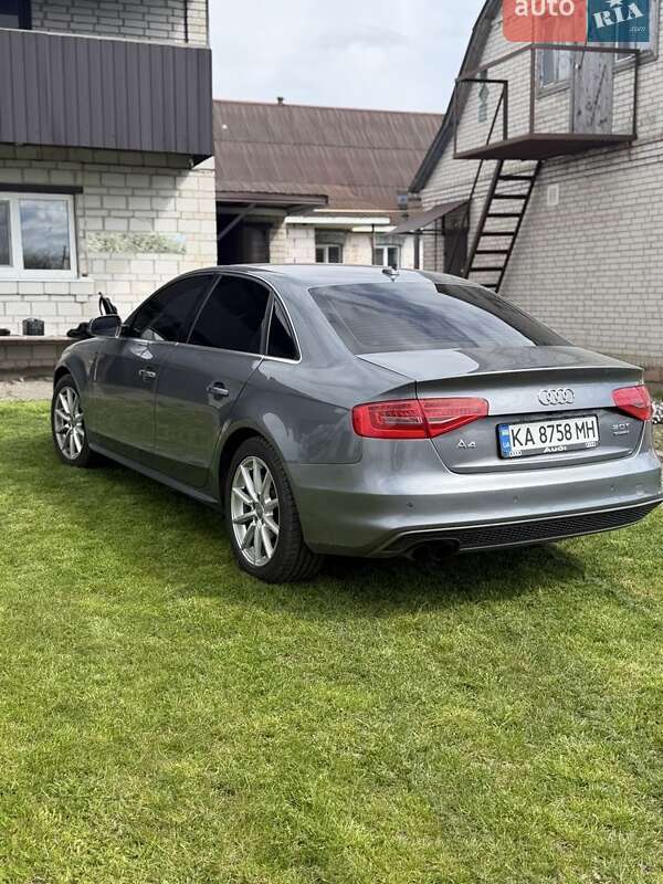 Седан Audi A4 2015 в Киеве