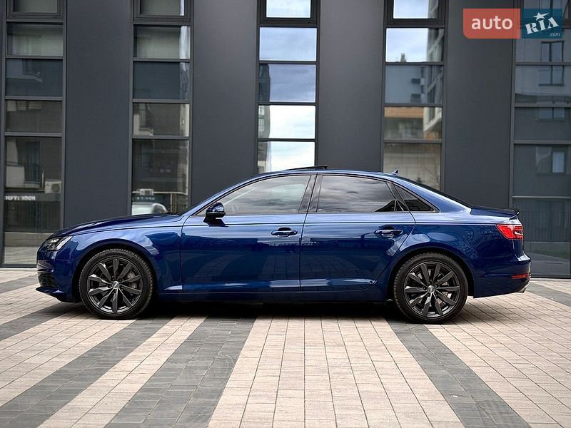 Седан Audi A4 2016 в Львове