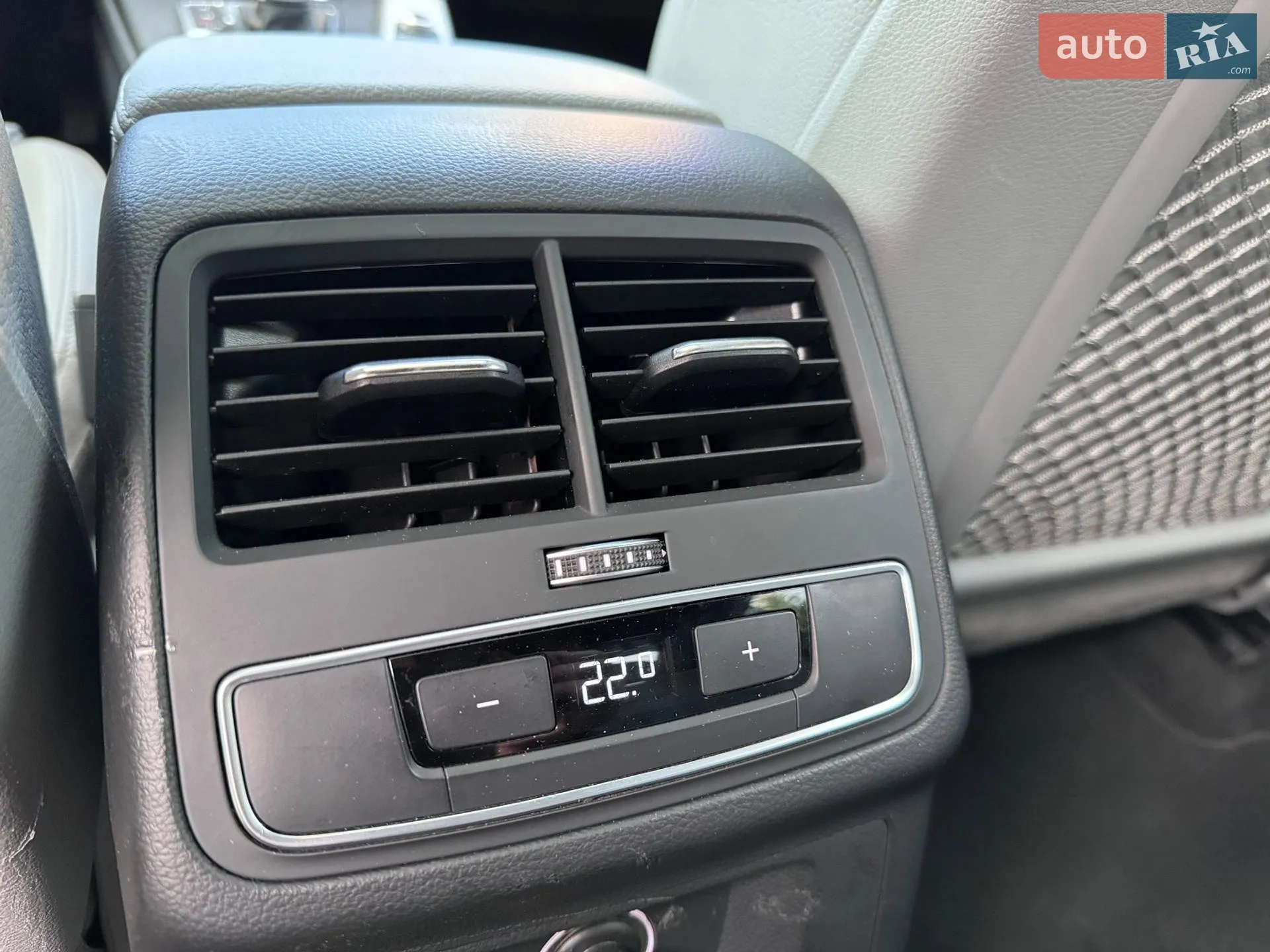 2016 Audi A4 - мініатюра 44