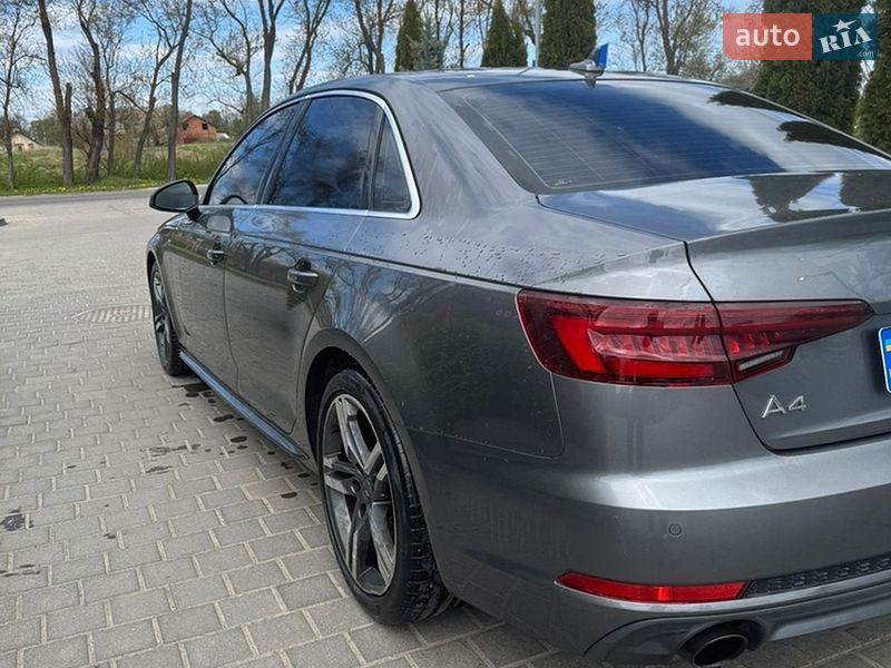 Седан Audi A4 2018 в Львове