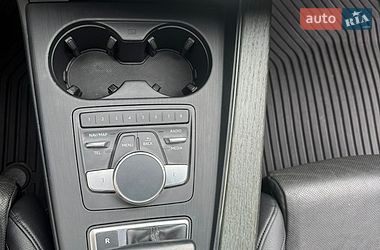 Седан Audi A4 2018 в Львове