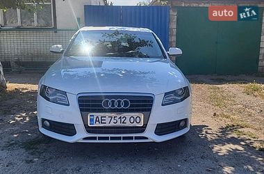 Седан Audi A4 2010 в Днепре