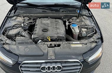 Седан Audi A4 2014 в Львове