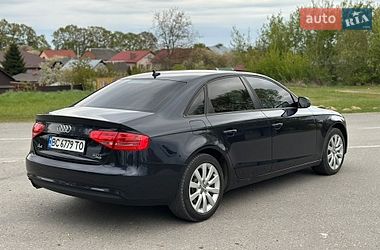 Седан Audi A4 2014 в Львове