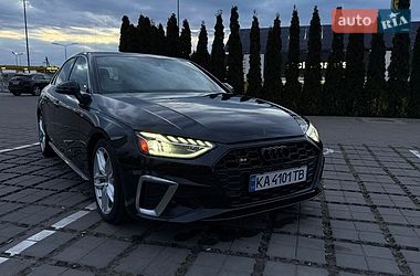 Седан Audi A4 2022 в Києві