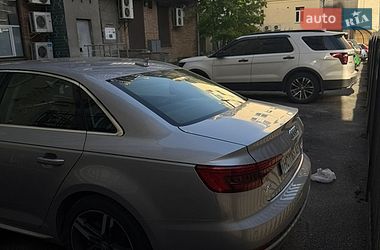 Седан Audi A4 2017 в Киеве