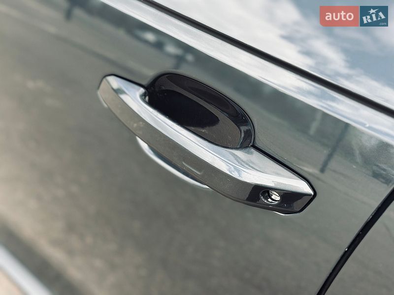 Седан Audi A4 2016 в Кременчуге