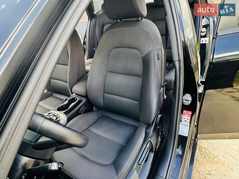 Універсал Audi A4 2013 в Чернівцях