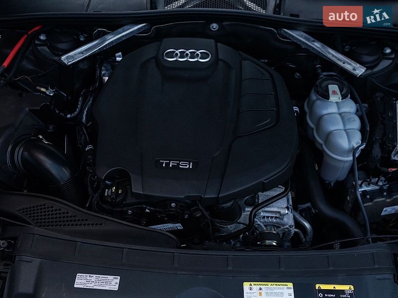 Седан Audi A4 2020 в Львові