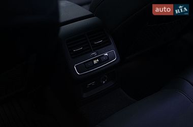 Седан Audi A4 2020 в Львові