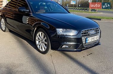 Седан Audi A4 2012 в Києві