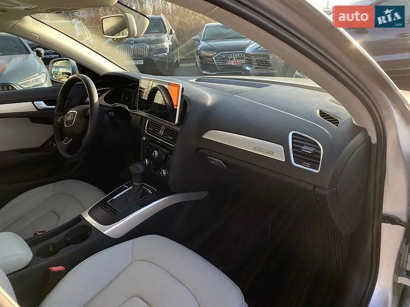Седан Audi A4 2013 в Івано-Франківську