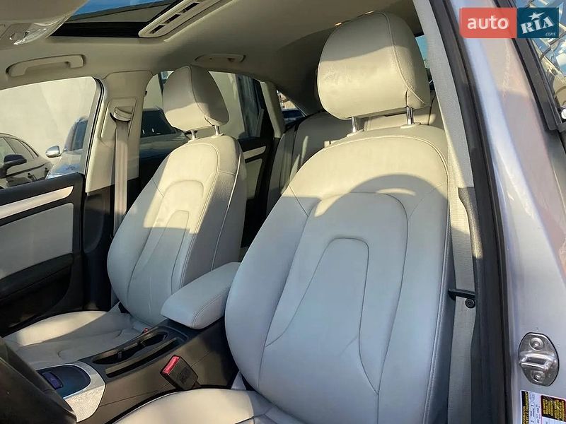 Седан Audi A4 2013 в Івано-Франківську