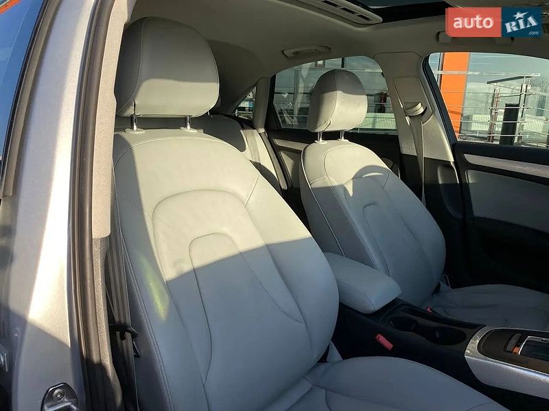 Седан Audi A4 2013 в Івано-Франківську