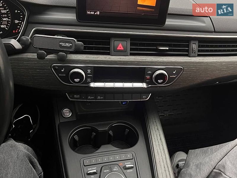 Седан Audi A4 2017 в Харкові