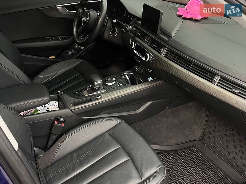 Седан Audi A4 2017 в Харкові