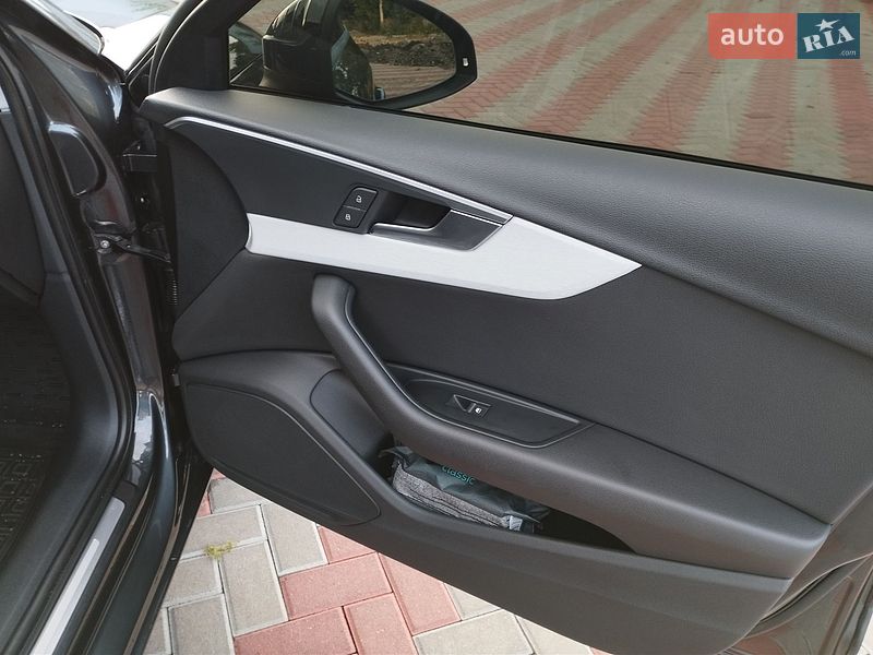 Седан Audi A4 2015 в Белой Церкви