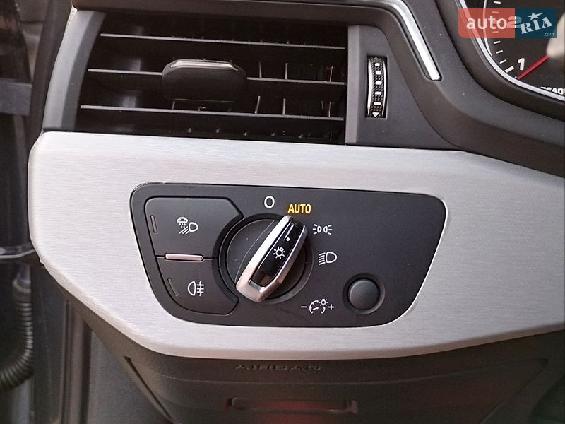 Седан Audi A4 2015 в Белой Церкви