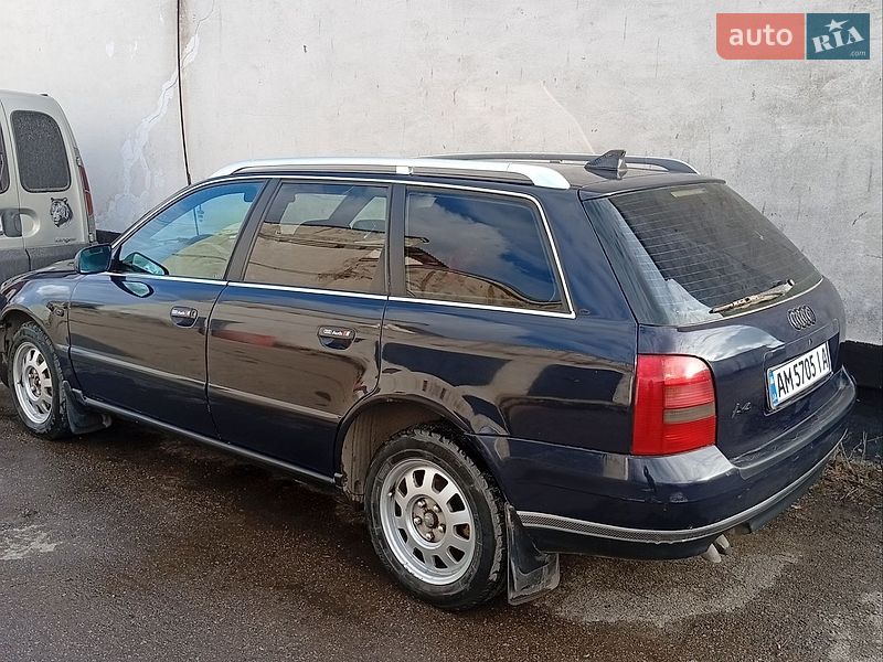 Универсал Audi A4 1999 в Коростышеве