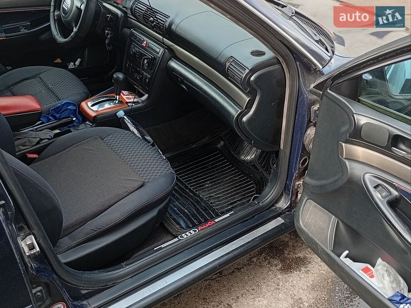 Универсал Audi A4 1999 в Коростышеве