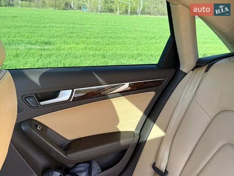 Седан Audi A4 2013 в Вінниці