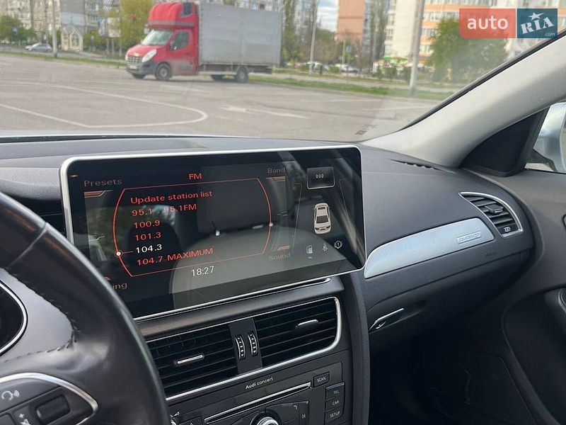 Седан Audi A4 2013 в Івано-Франківську