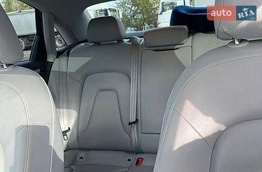 Седан Audi A4 2013 в Івано-Франківську