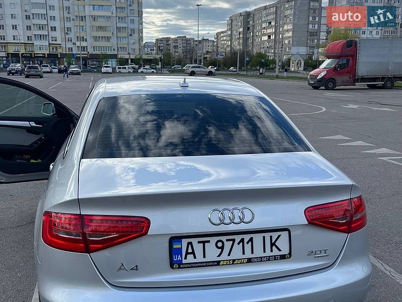 Седан Audi A4 2013 в Івано-Франківську