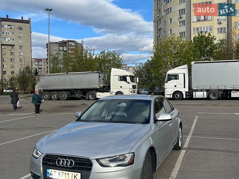 Седан Audi A4 2013 в Івано-Франківську