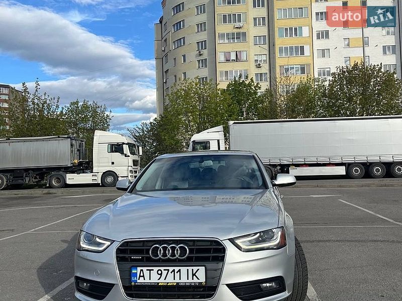 Седан Audi A4 2013 в Івано-Франківську