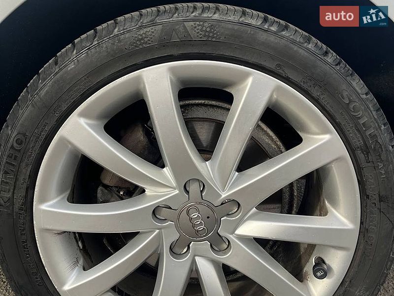 Седан Audi A4 2013 в Івано-Франківську