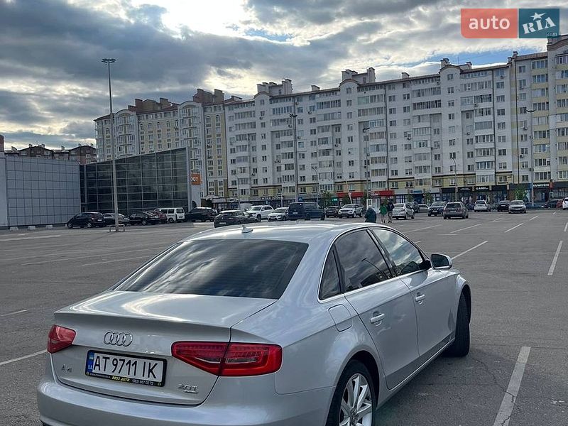 Седан Audi A4 2013 в Івано-Франківську
