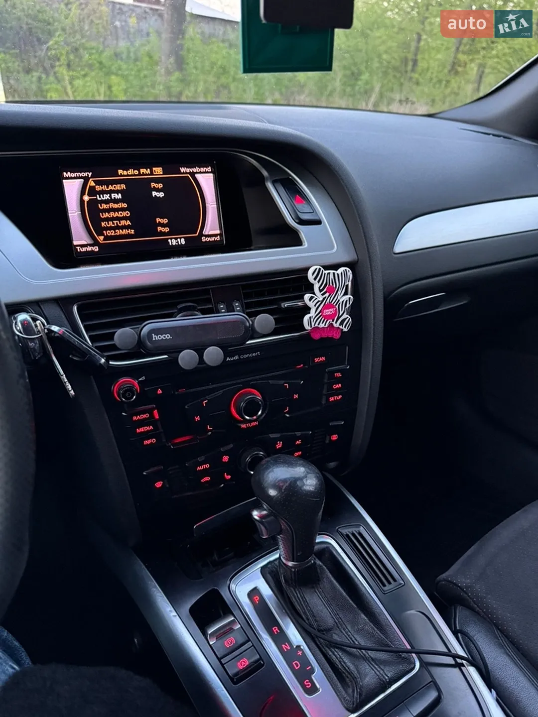 2011 Audi A4 - мініатюра 9