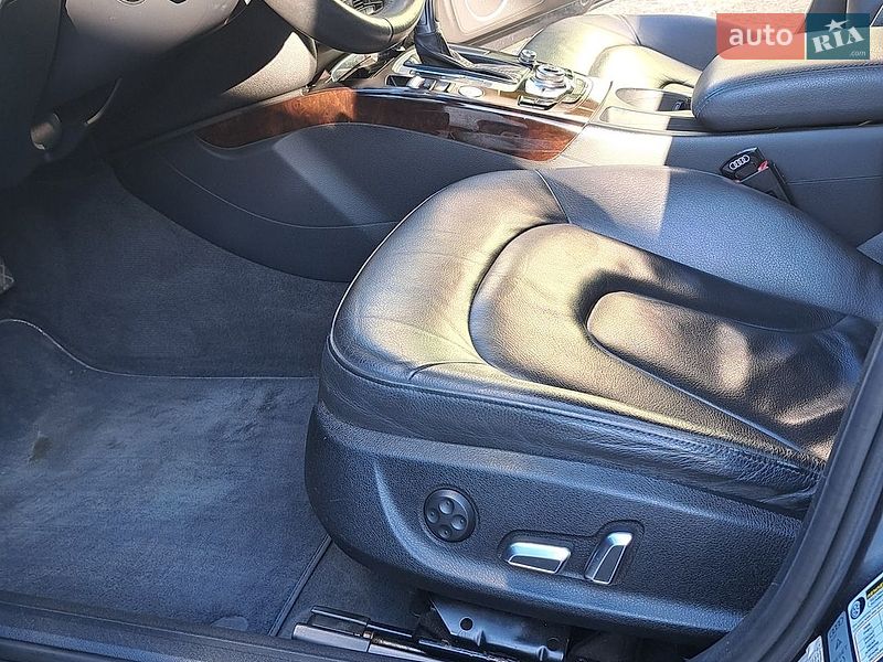 Седан Audi A4 2012 в Новомосковську