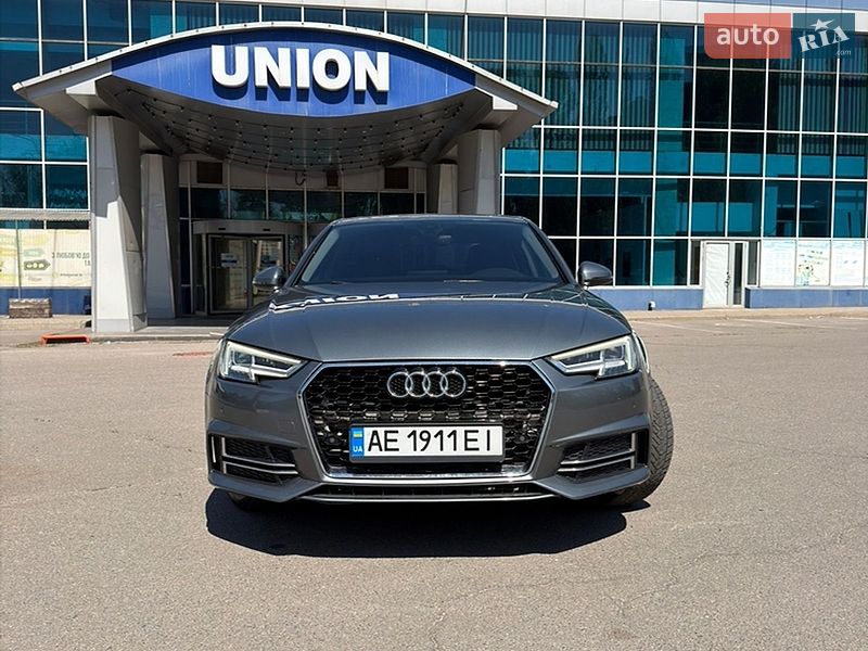 Седан Audi A4 2016 в Кривом Роге