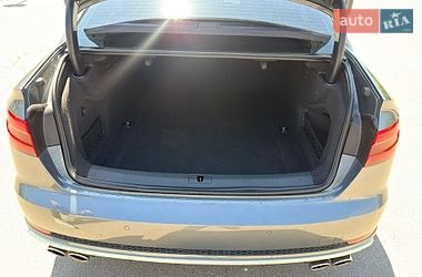 Седан Audi A4 2016 в Кривом Роге