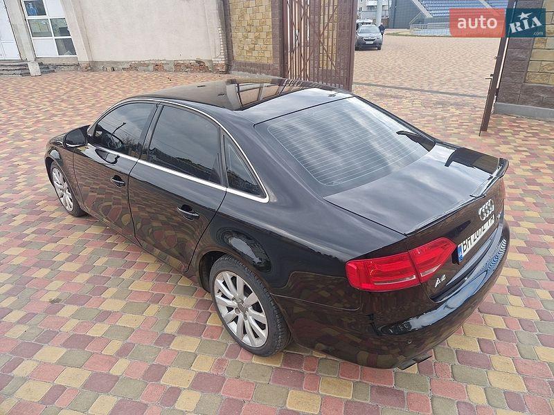 Седан Audi A4 2009 в Дніпрі