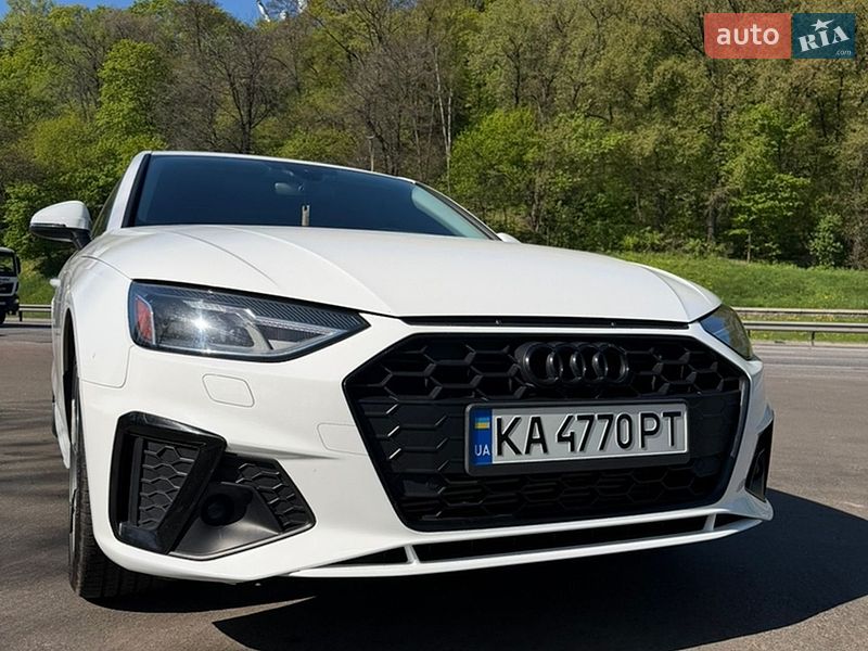 Седан Audi A4 2020 в Киеве