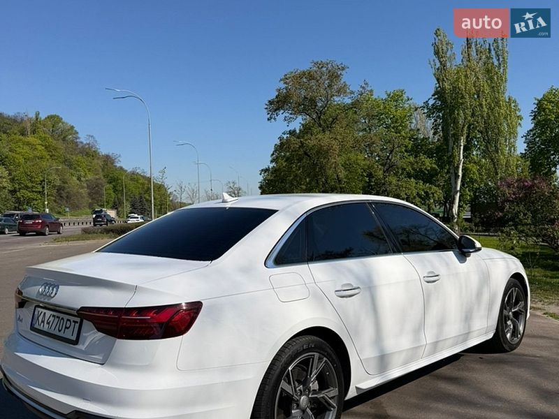 Седан Audi A4 2020 в Киеве
