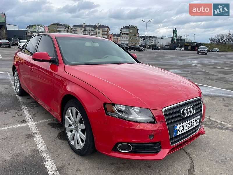 Седан Audi A4 2012 в Киеве
