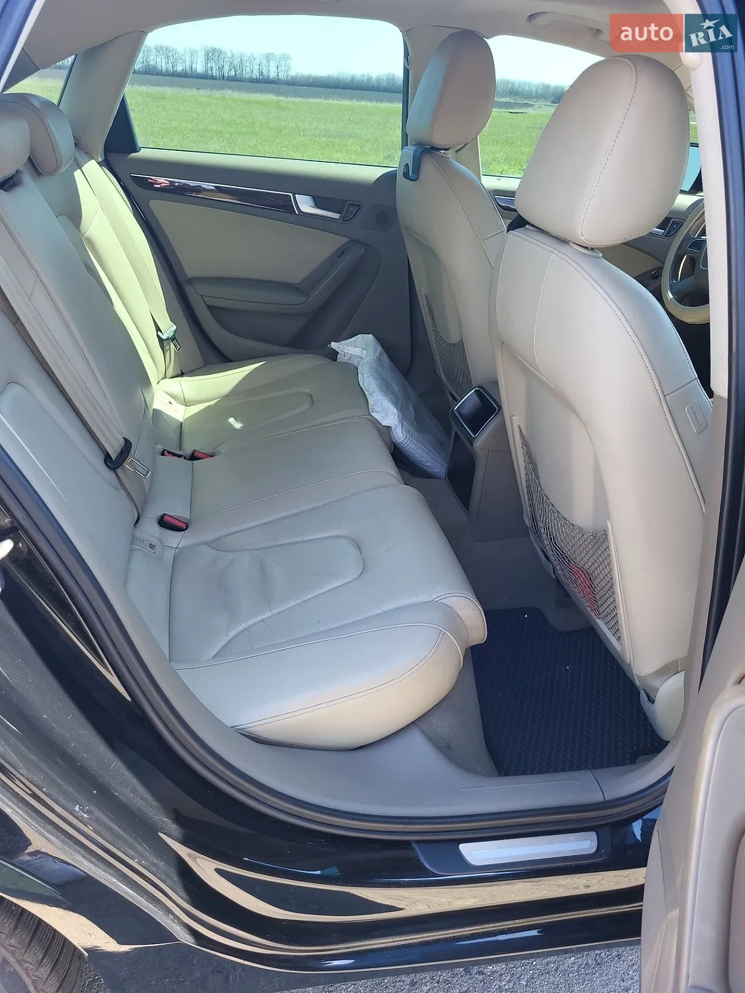 2010 Audi A4 - мініатюра 8