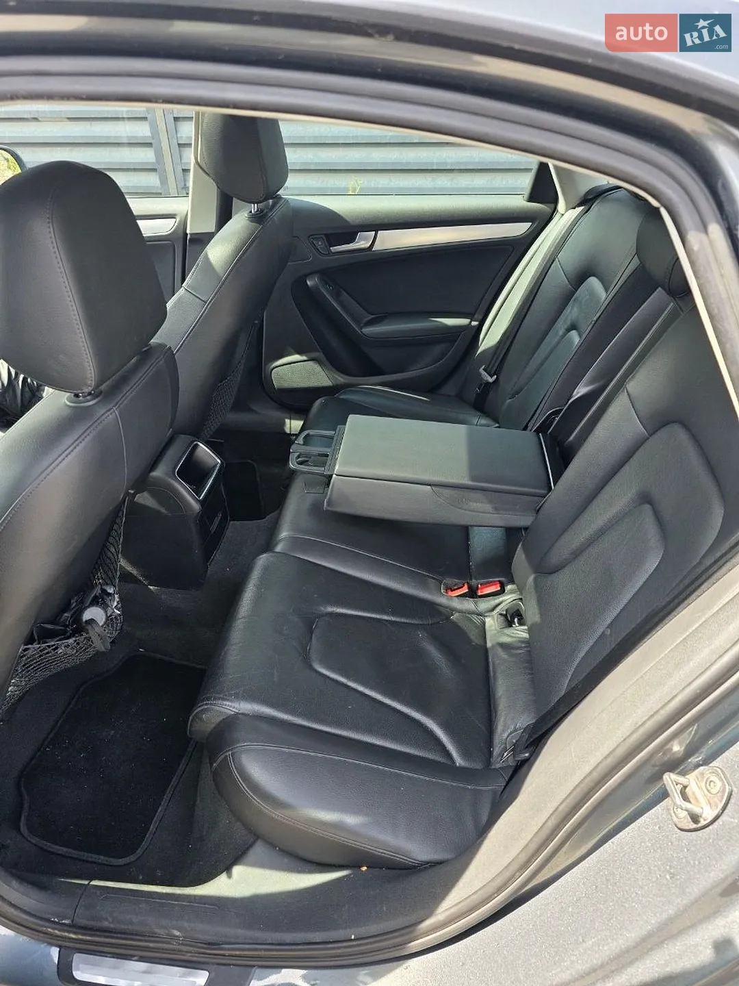 2011 Audi A4 - мініатюра 16