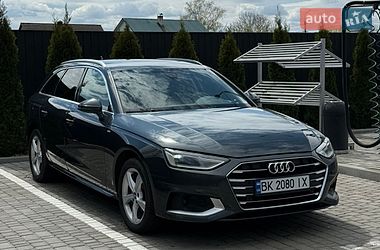 Універсал Audi A4 2020 в Звягелі