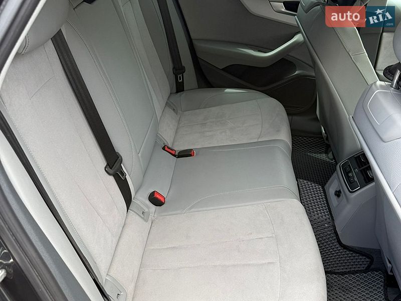 Універсал Audi A4 2020 в Звягелі