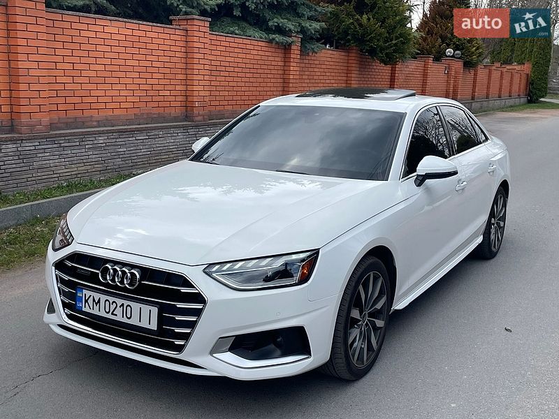 Седан Audi A4 2022 в Житомирі