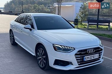 Седан Audi A4 2022 в Житомирі