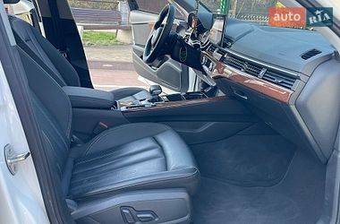 Седан Audi A4 2022 в Житомирі